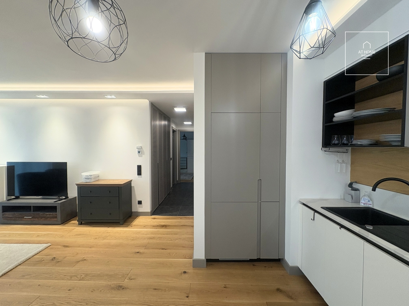 A 77 sqm, 2-bedroom apartment with a terrace, built in 2023, in Budapest’s 13th District