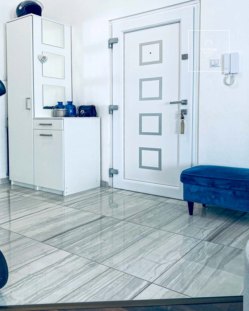 Two-bedroom modern apartment for rent Budapest, Castle district