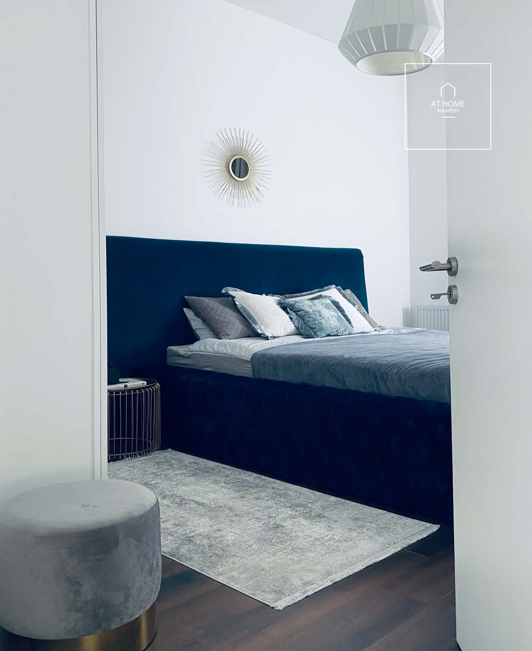 Two-bedroom modern apartment for rent Budapest, Castle district