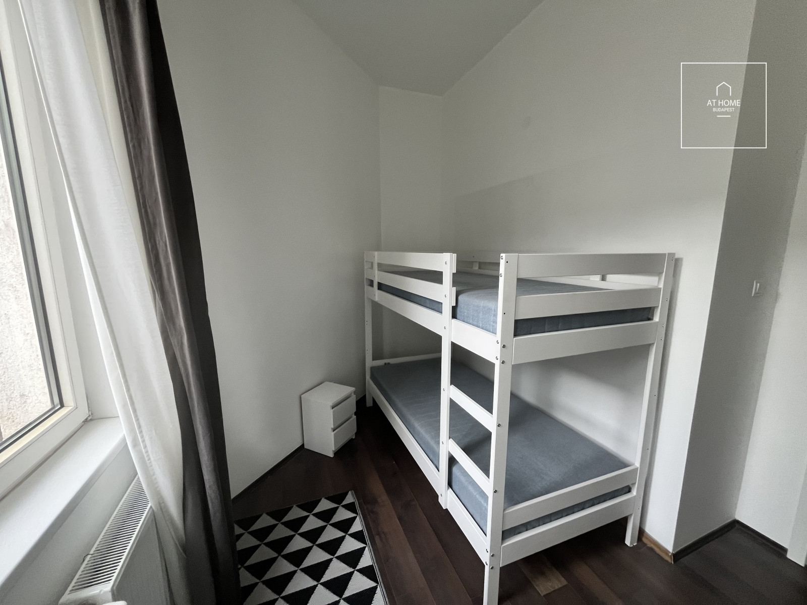 Two-bedroom modern apartment for rent Budapest, Castle district