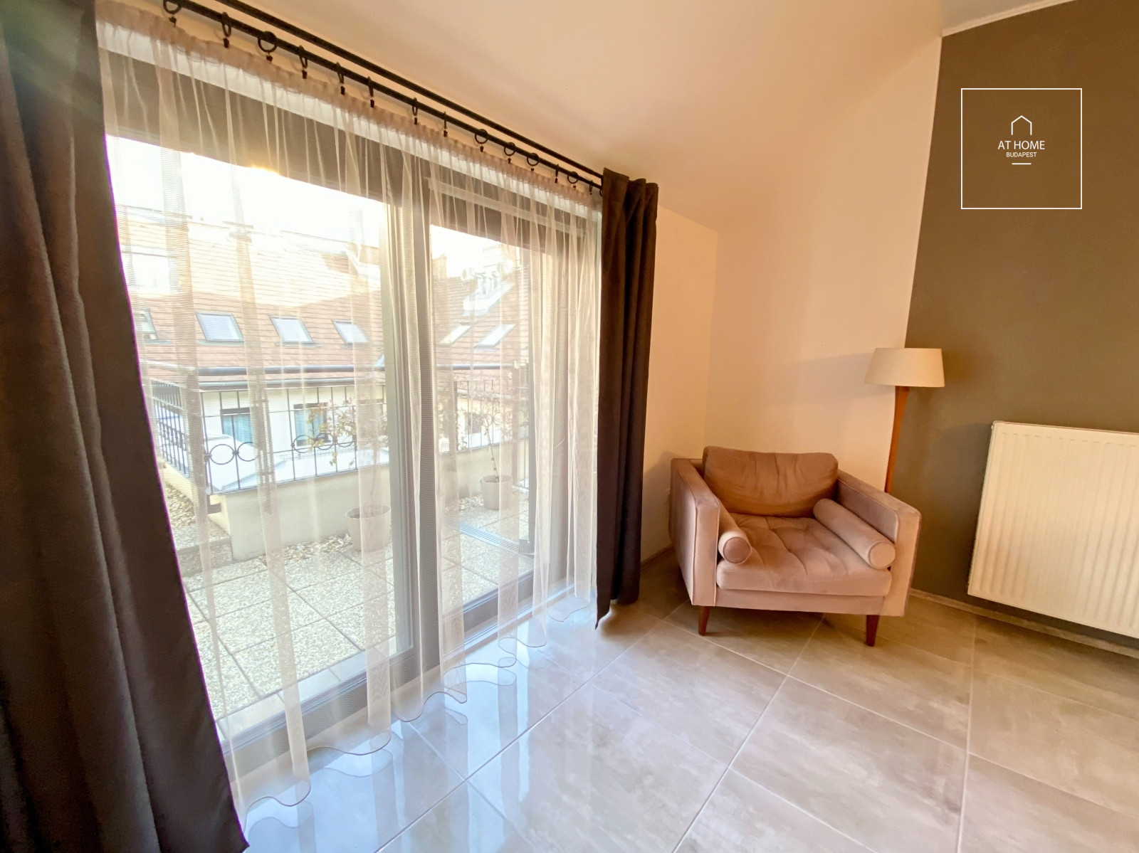 Newly built 2- bedroom apartment for rent in the VI. district