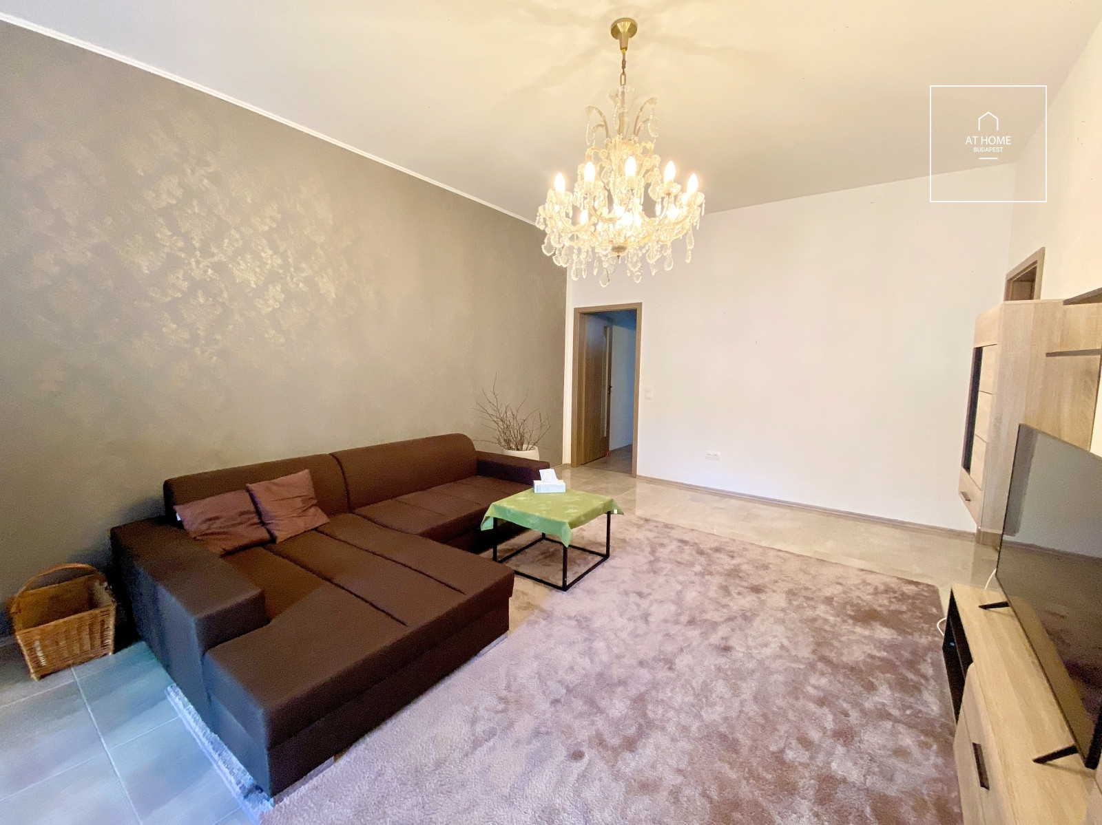 Newly built 2- bedroom apartment for rent in the VI. district