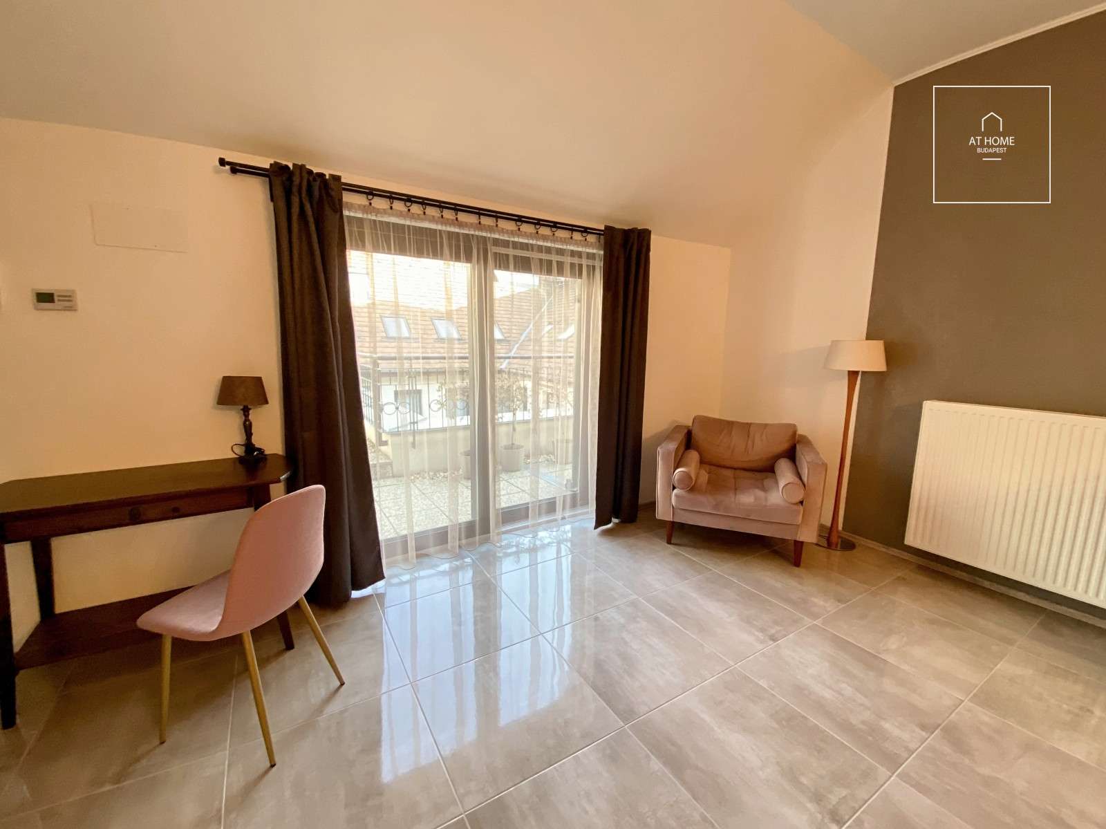 Newly built 2- bedroom apartment for rent in the VI. district