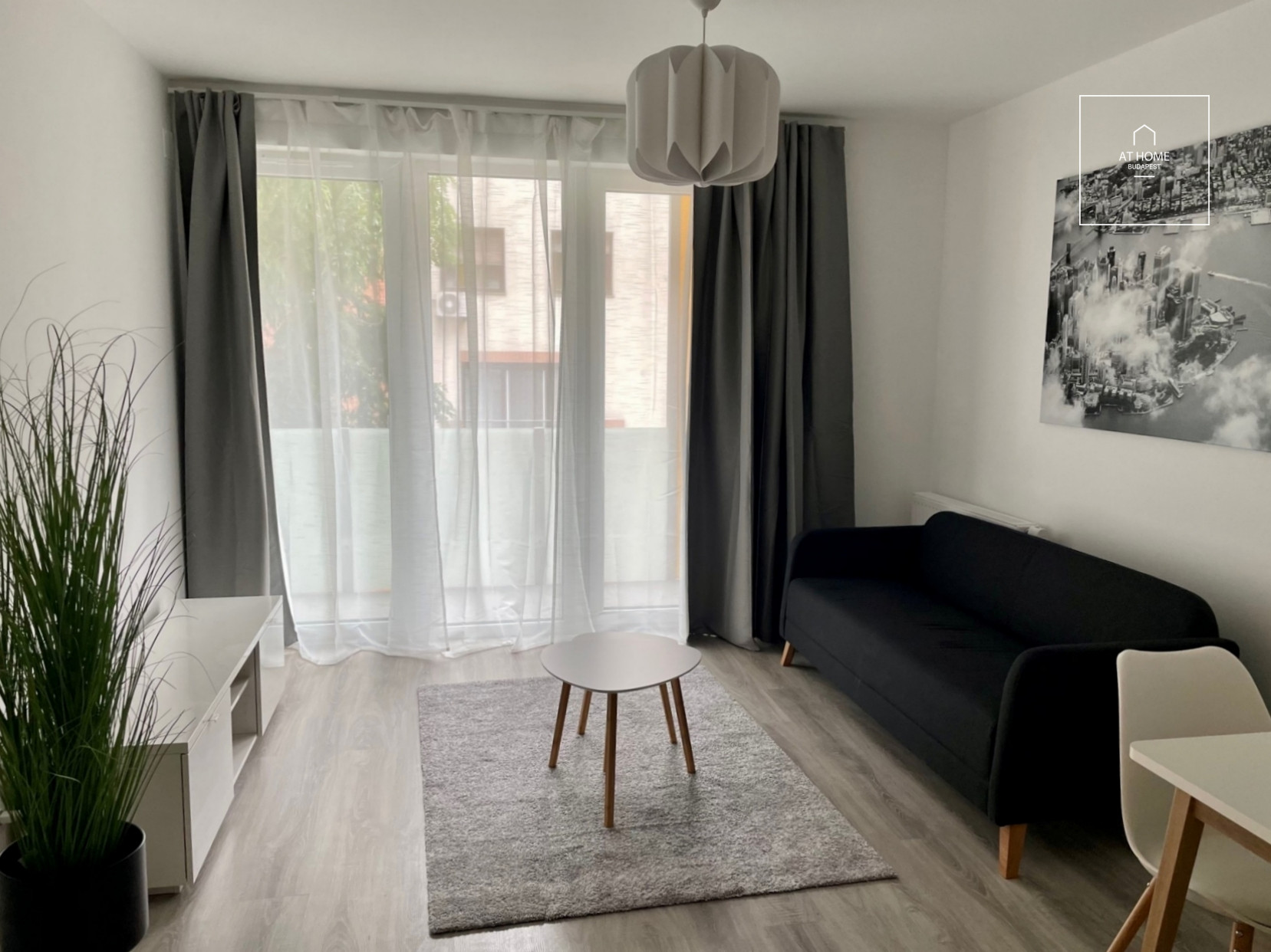 NEW, FULLY FURNISHED APARTMENT WITH BALCONY – DISTRICT 13