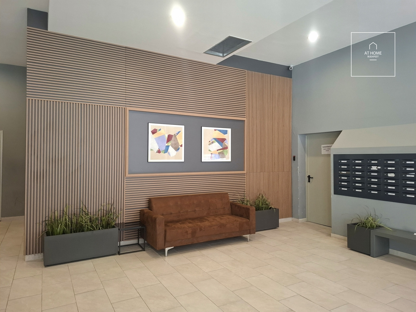 NEW, FULLY FURNISHED APARTMENT WITH BALCONY – DISTRICT 13