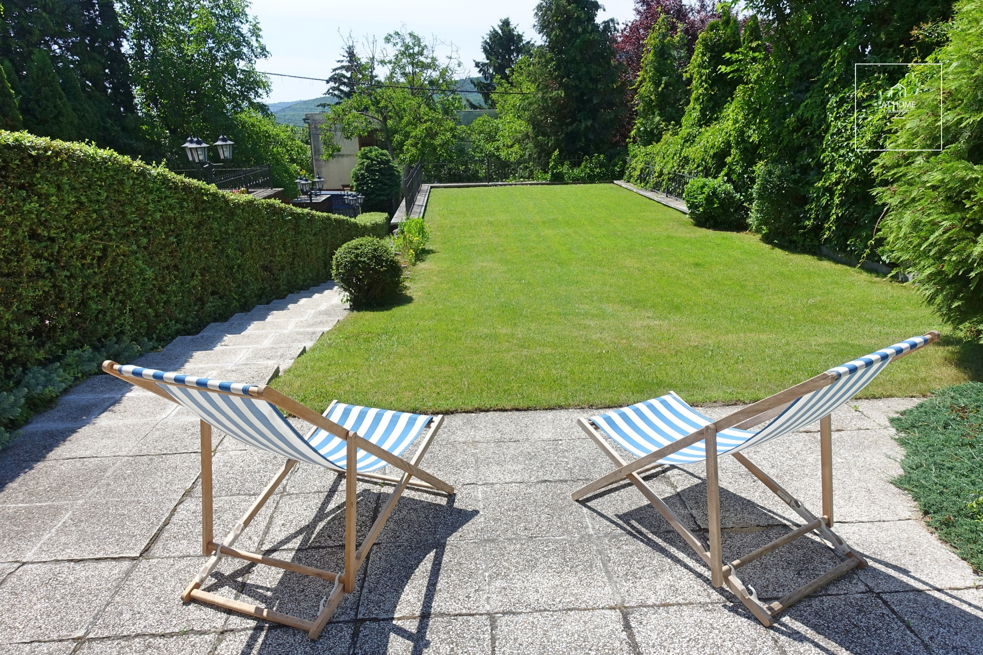 Wonderful semi-detached house for rent  II/A. district, Remetekertváros