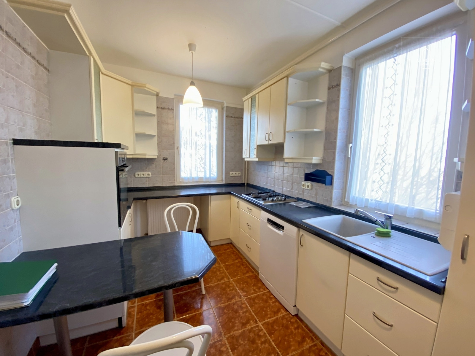 Duplex 107 nm-es 4 hálószobás lakás 3 erkéllyel a II. kerületben