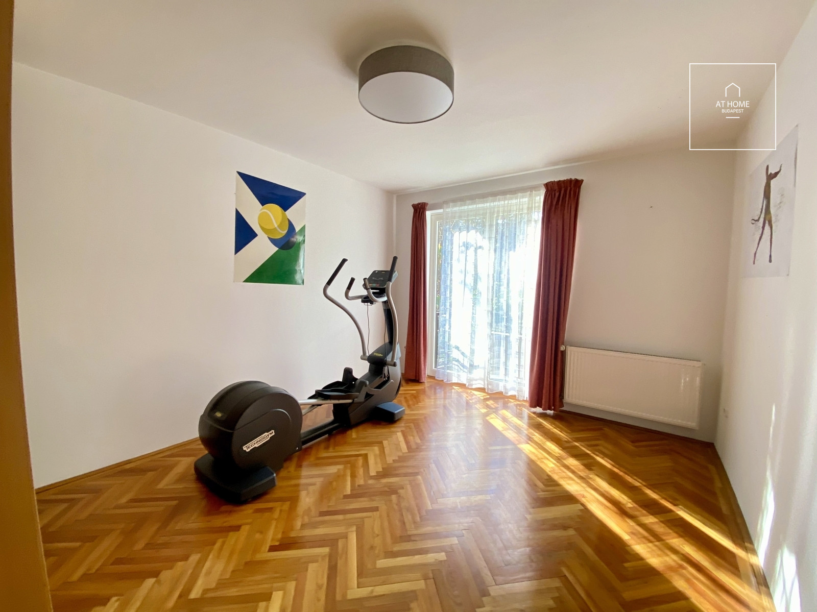 Duplex 107 nm-es 4 hálószobás lakás 3 erkéllyel a II. kerületben