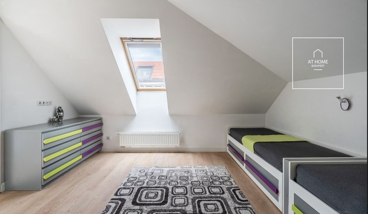 3-bedroom apartment for rent in 6th district Budapest