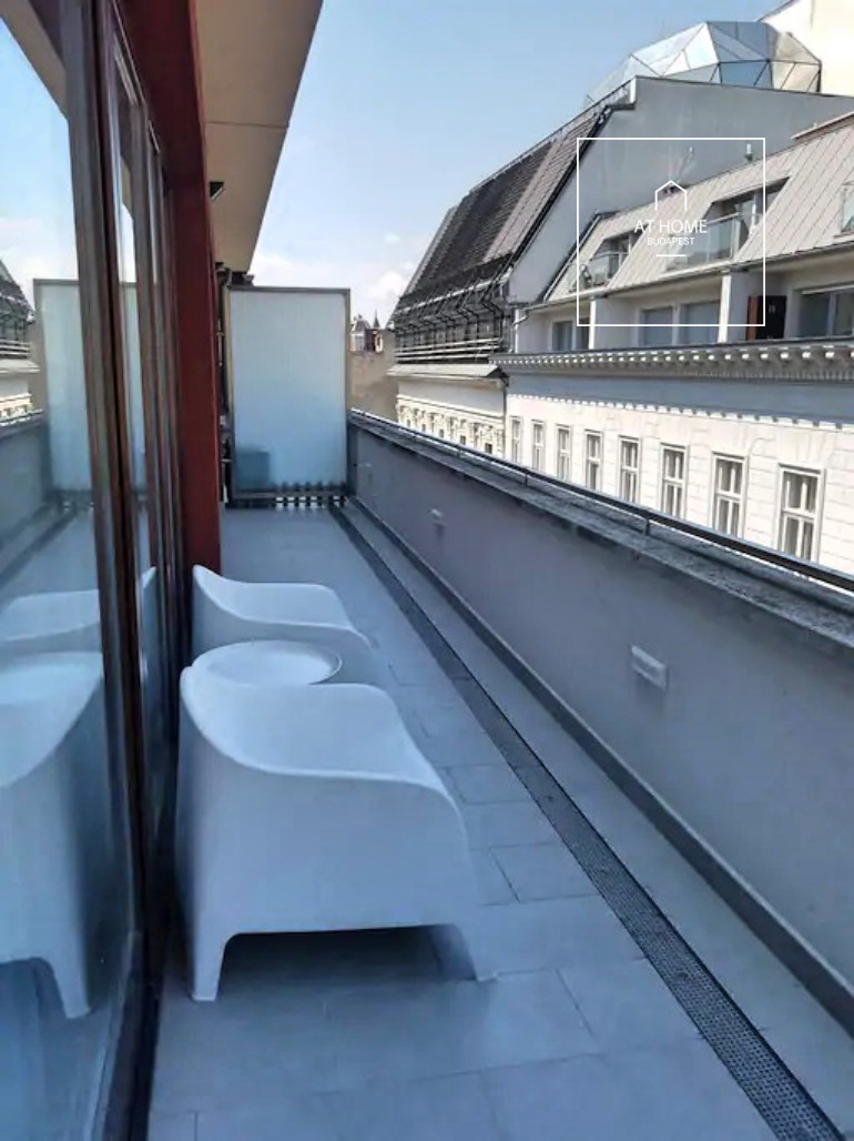 3-bedroom apartment for rent in 6th district Budapest