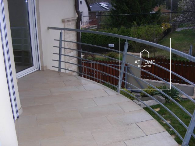 Elegant detached house for rent  II/A. district, Széphalom