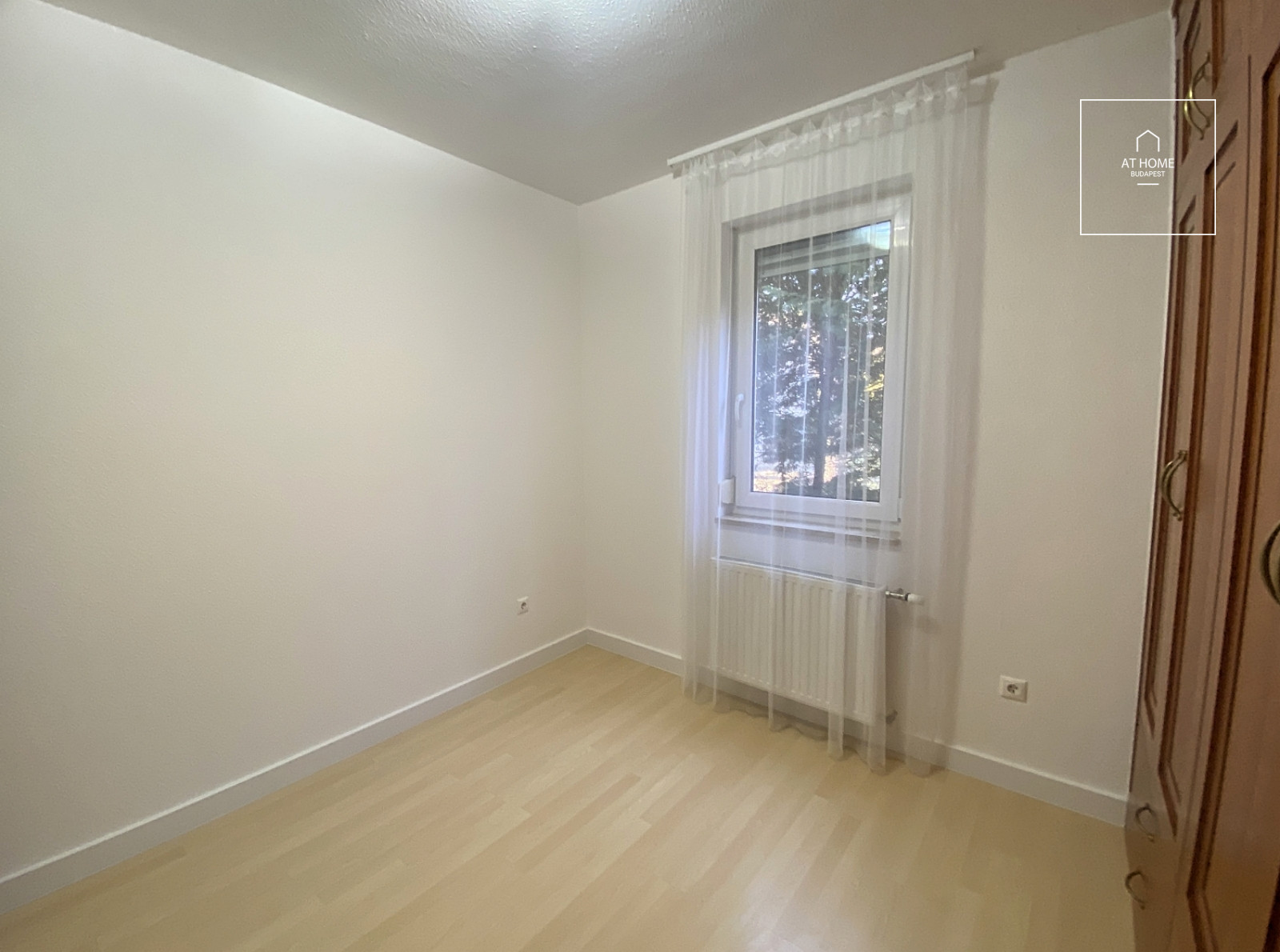 Two-story, 330 sqm, four-bedroom family house in Budapest’s II/A district, Széphalom