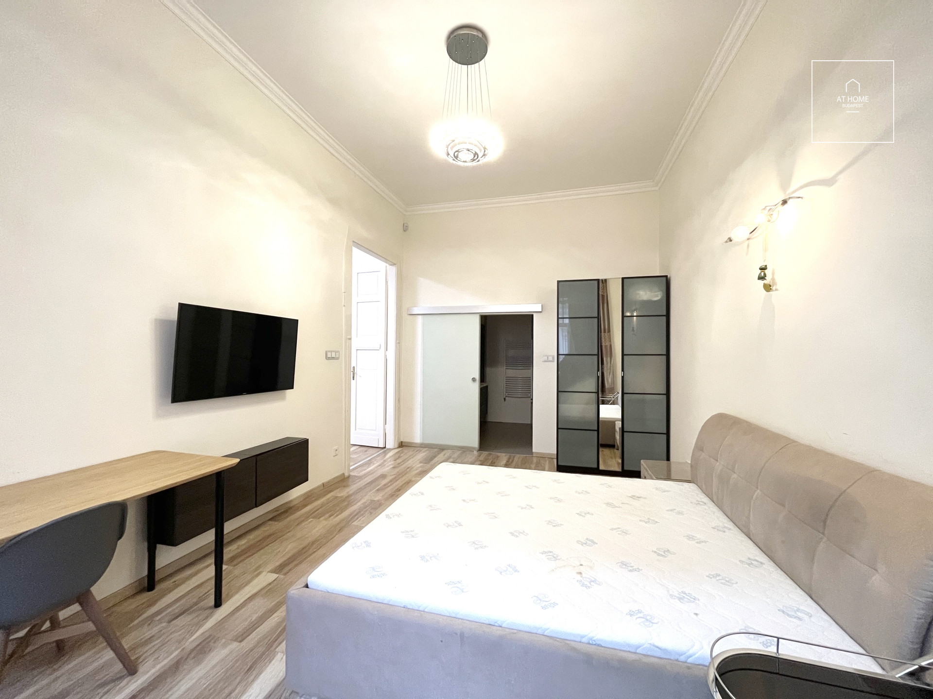 Spacious apartment for rent Budapest VI. district Terézváros