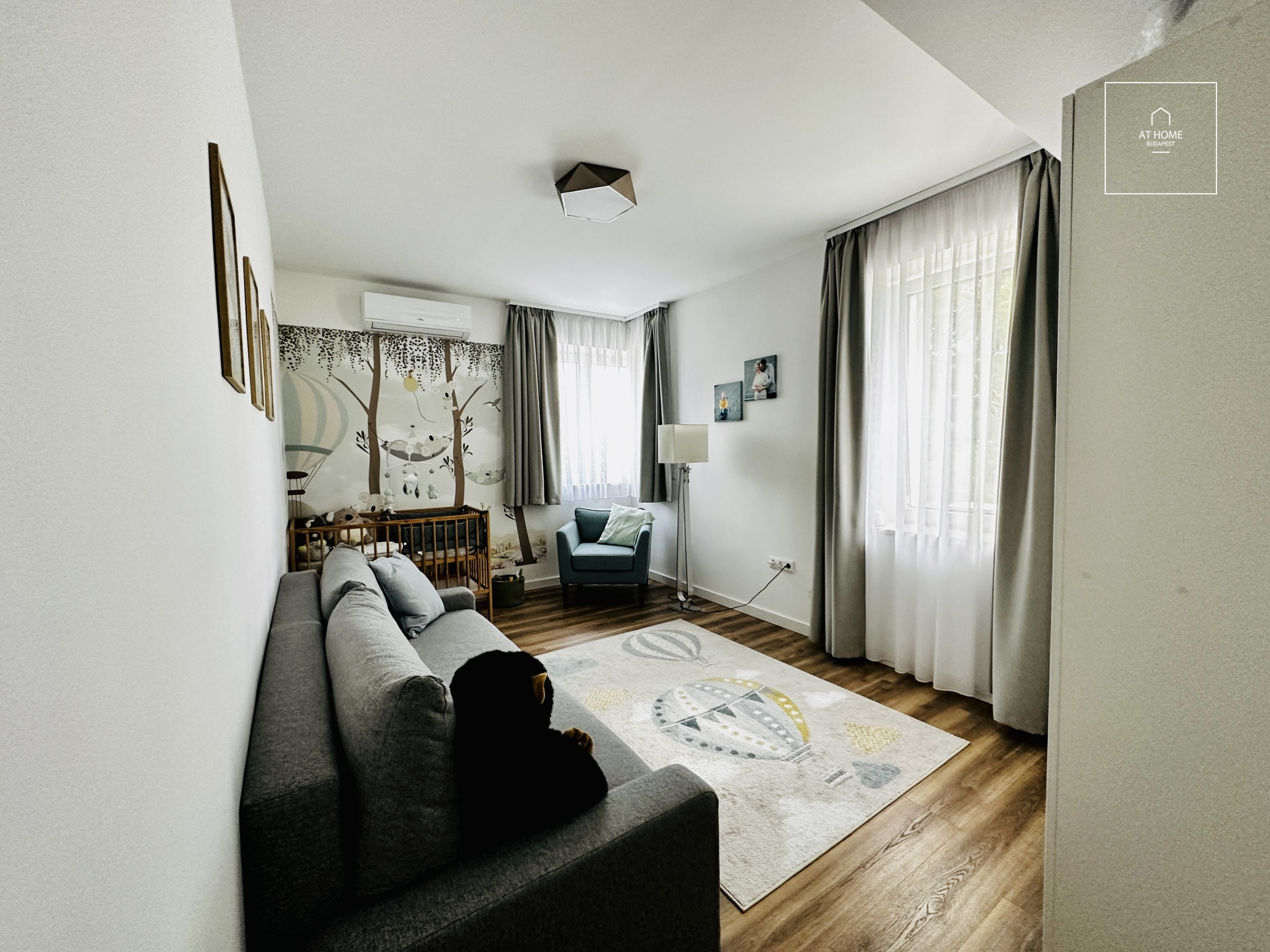 Refurbished premium detached family house Budapest 3rd district, Testvérhegy