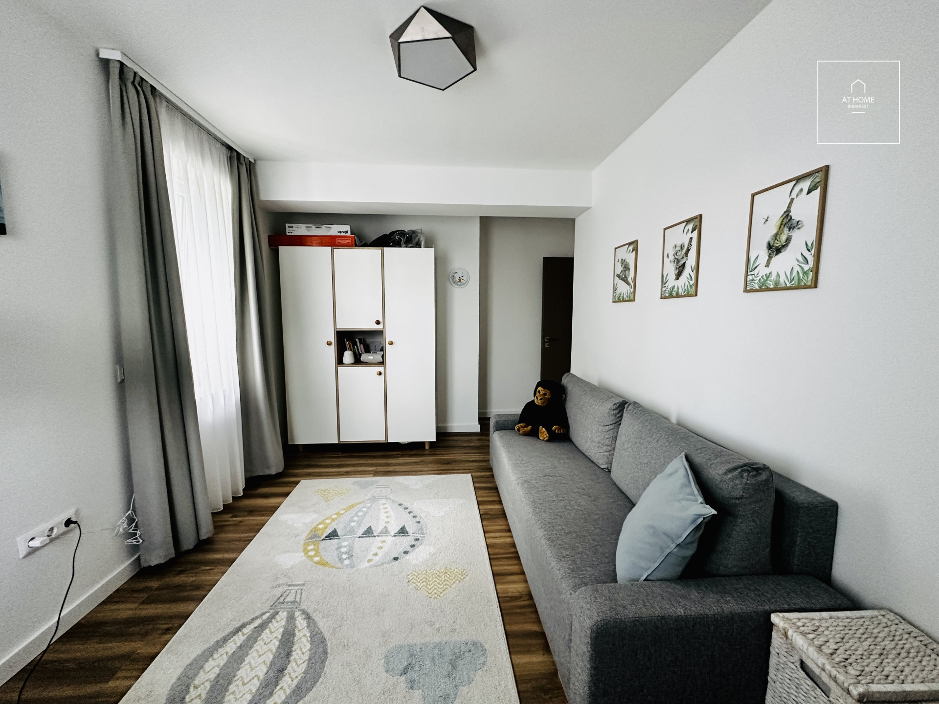 Refurbished premium detached family house Budapest 3rd district, Testvérhegy