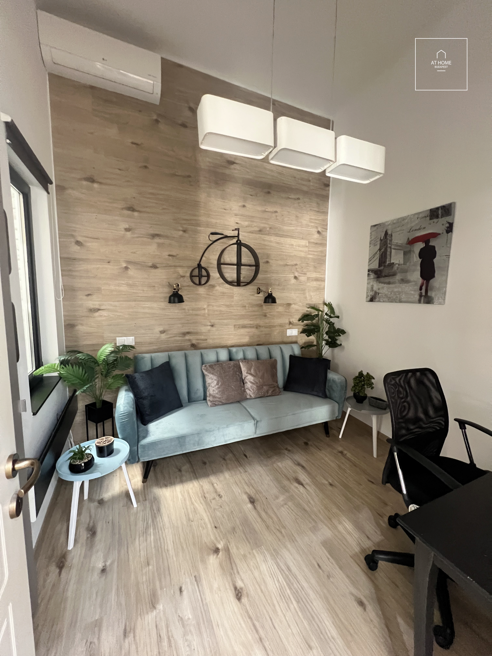 Fully Renovated 2-Bedroom Luxury Apartment for sale in the Heart of the City Center, Budapest