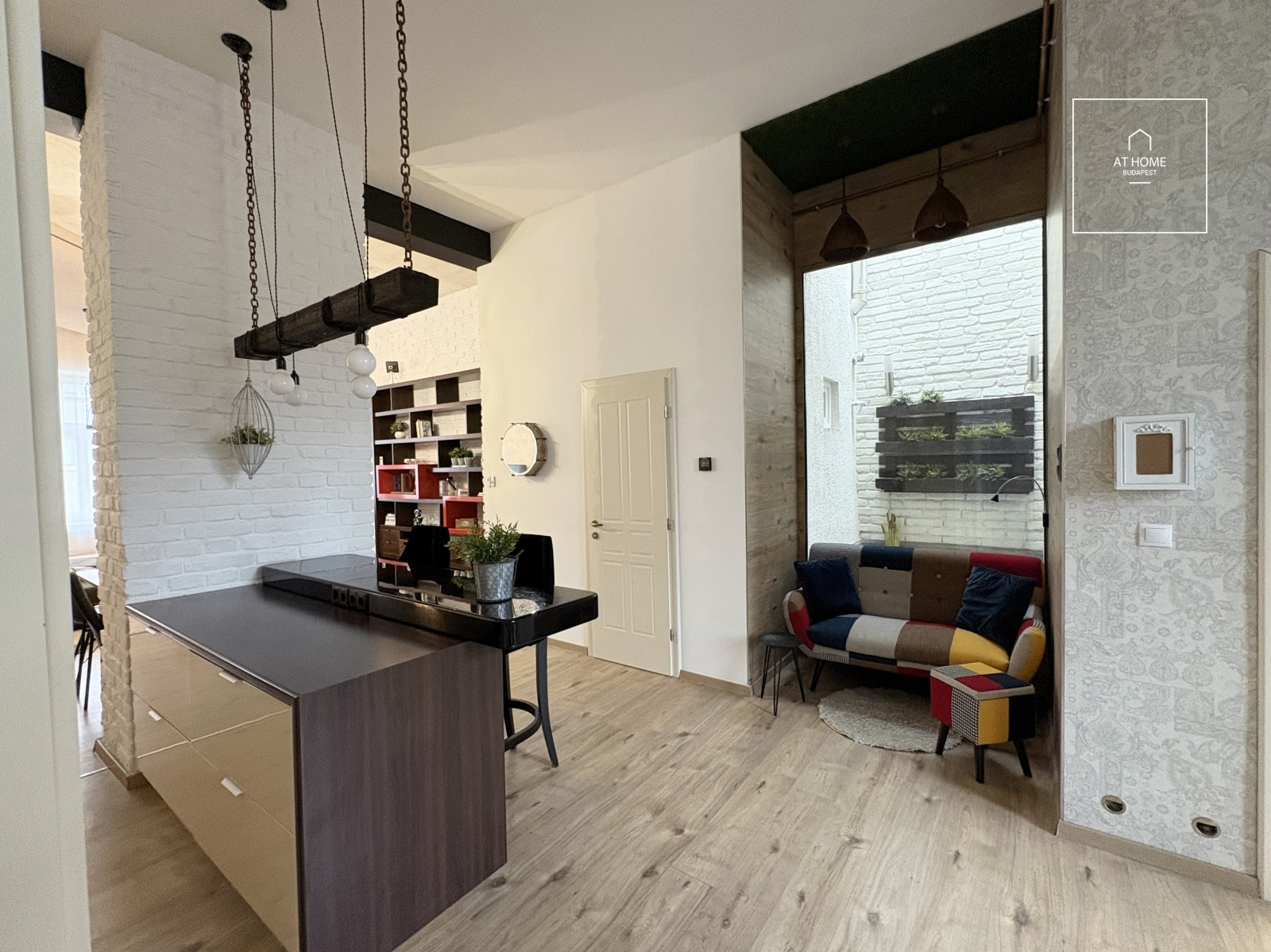 Fully Renovated 2-Bedroom Luxury Apartment for sale in the Heart of the City Center, Budapest