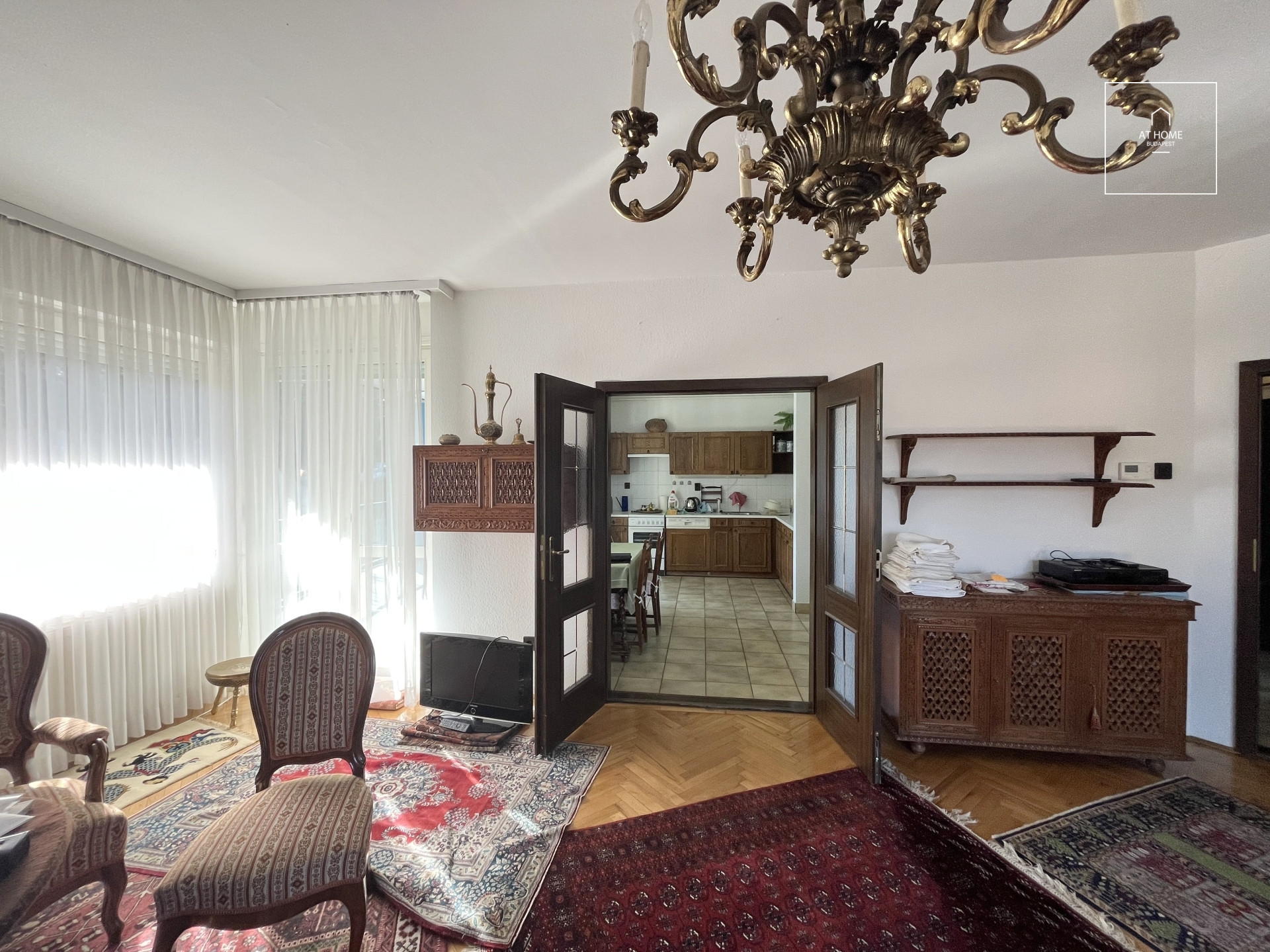 3 bedroom apartment with terrace for sale, Zöldmál, 2nd district, Budapest