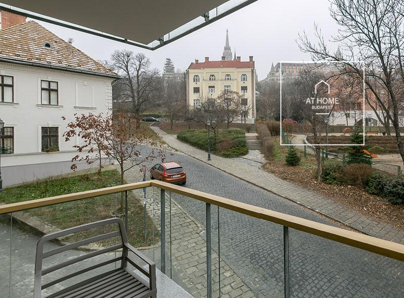 Exclusive 55 sqm apartment with a 6 sqm balcony in Budapest’s 1st District