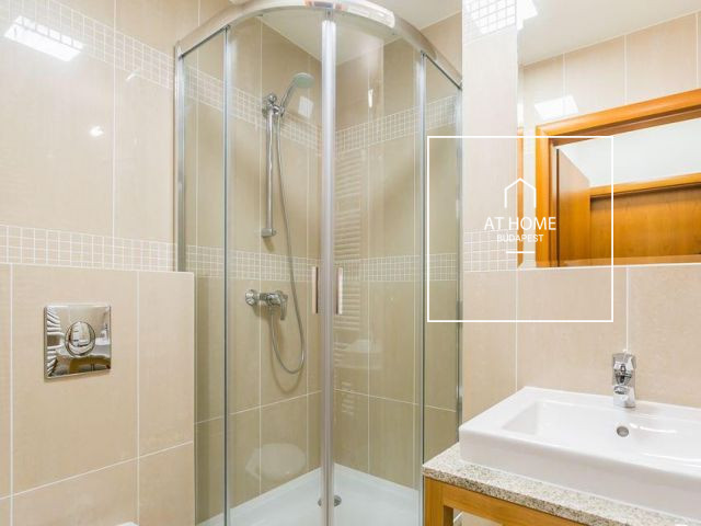 Exclusive 81 sqm 2-bedroom apartment in the 1st District