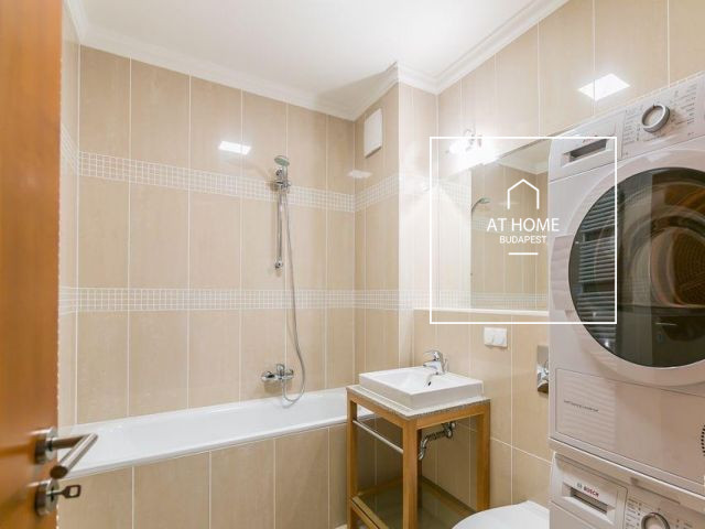 Exclusive 81 sqm 2-bedroom apartment in the 1st District