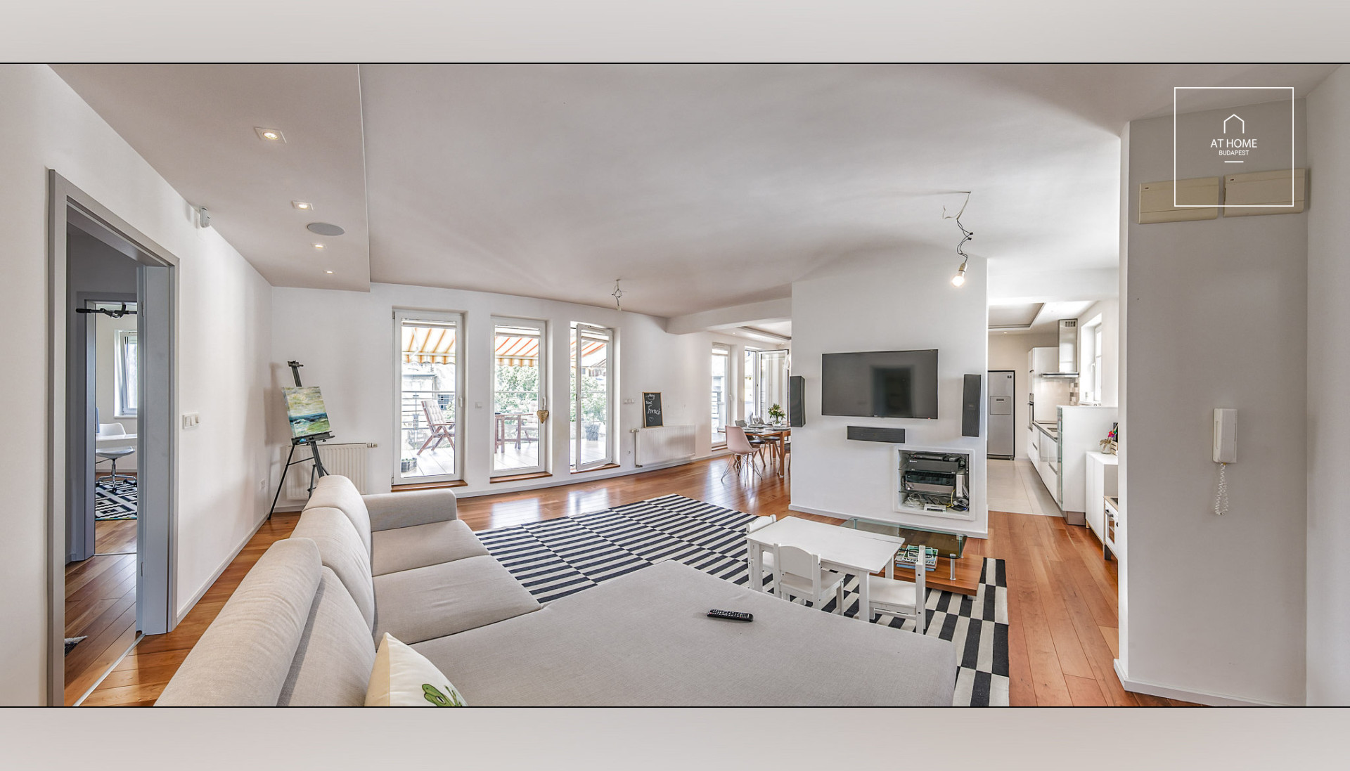 Three-bedroom apartment with terrace for rent Budapest XIII. district Újlipotváros