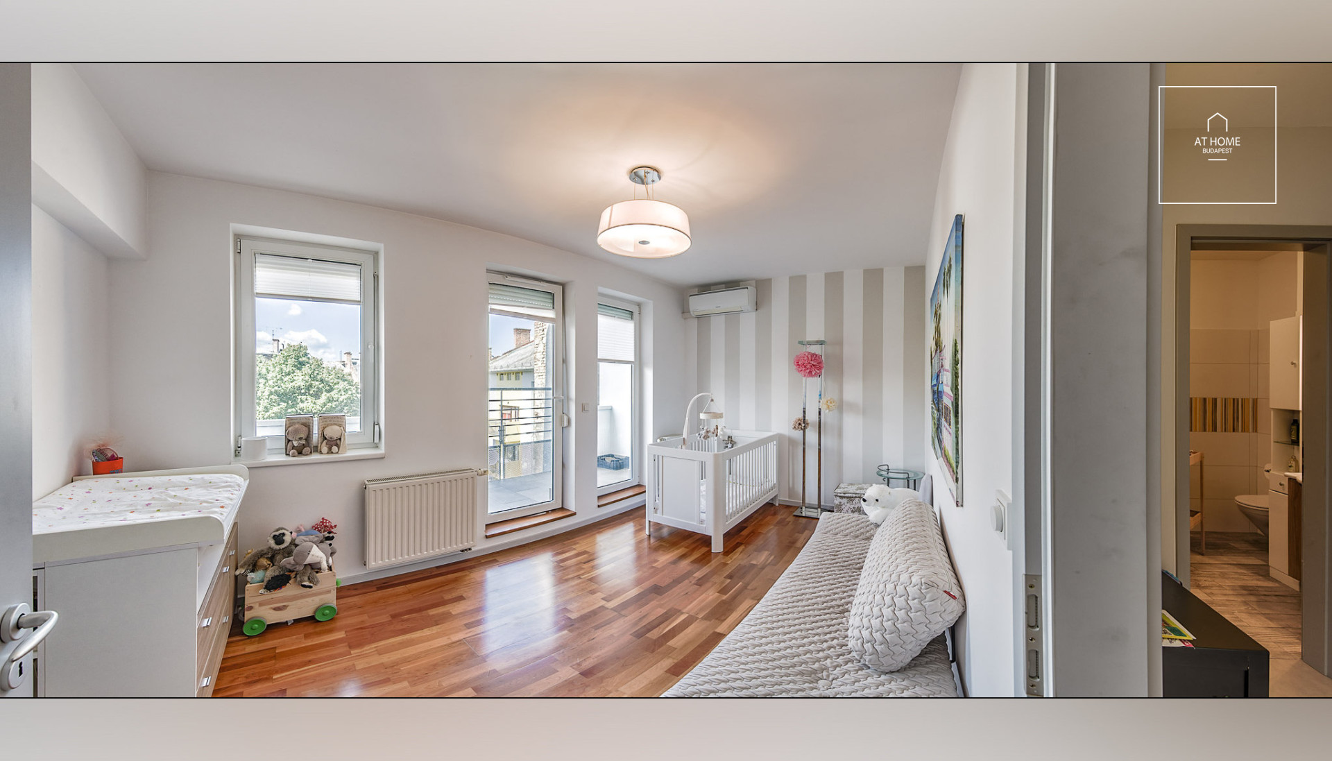 Three-bedroom apartment with terrace for rent Budapest XIII. district Újlipotváros