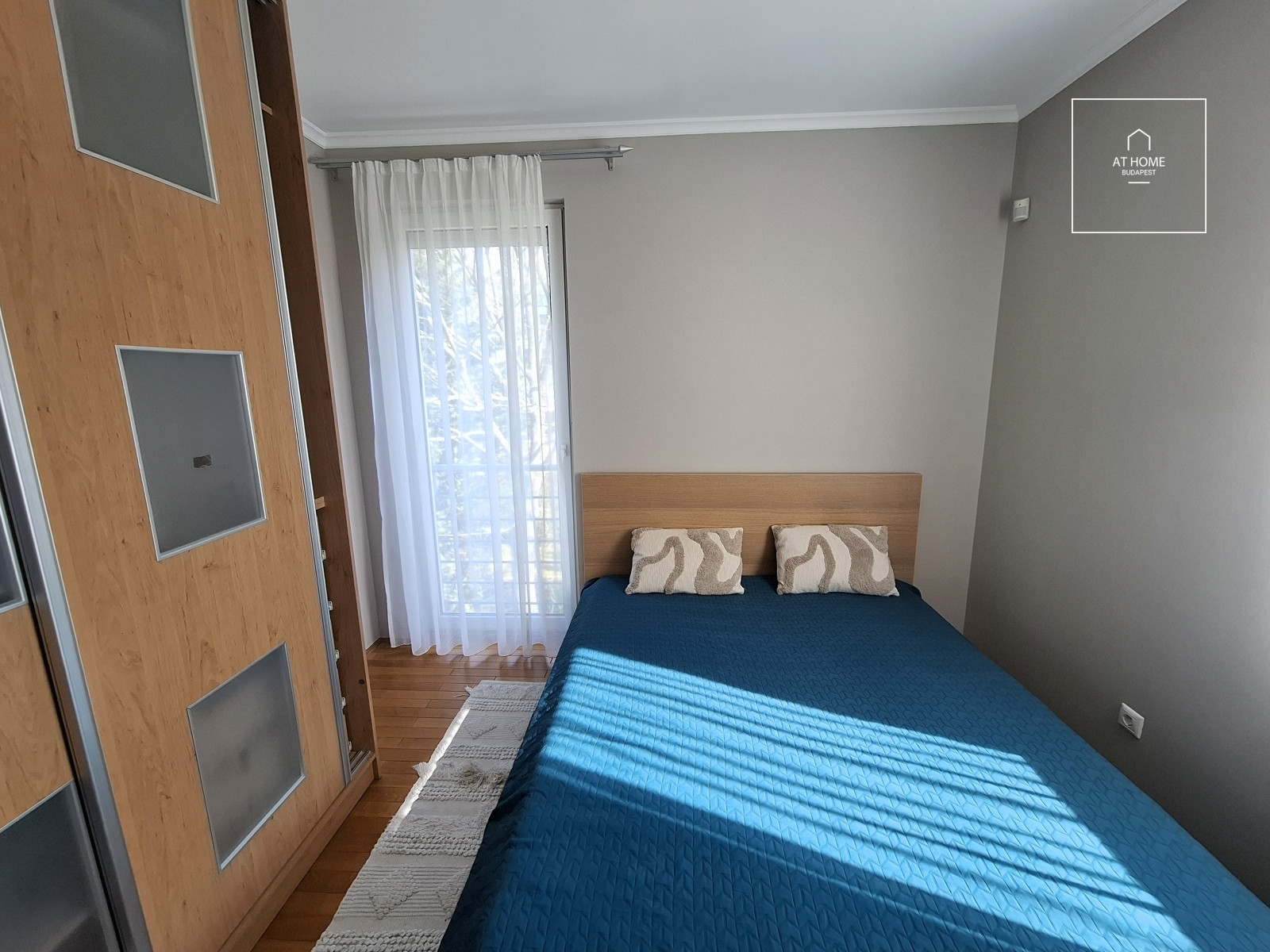 Renovated two-bedroom apartment with terrace in Budapest’s II district, Zöldmál