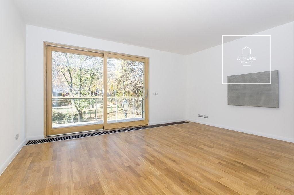 Exclusive 54 sqm apartment with terrace in the heart of the Castle District