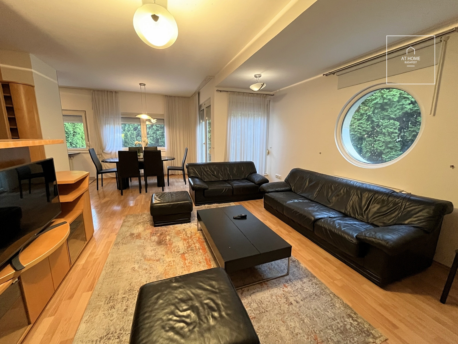 ELEGANT TOWNHOUSE WITH GARDEN ACCESS IN A QUIET STREET OF CSILLAGHEGY – DISTRICT III