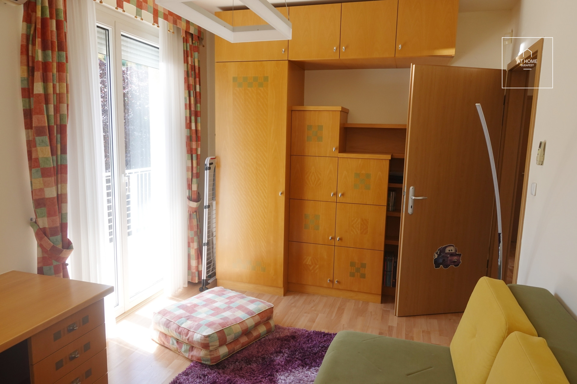 Two-storey terraced house for rent Budapest III. district Csillaghegy