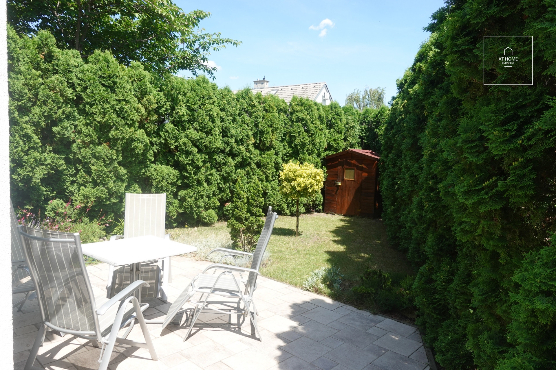 Two-storey terraced house for rent Budapest III. district Csillaghegy