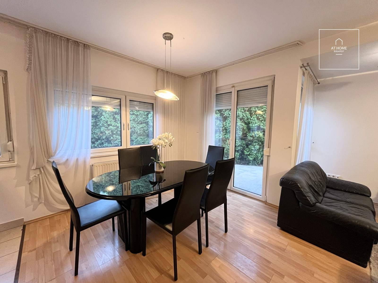 Two-storey terraced house for rent Budapest III. district Csillaghegy