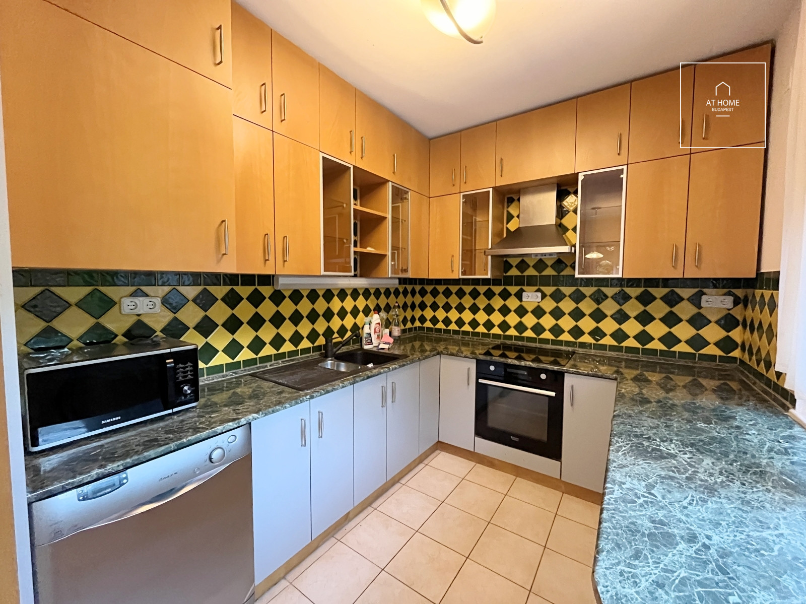 Two-storey terraced house for rent Budapest III. district Csillaghegy