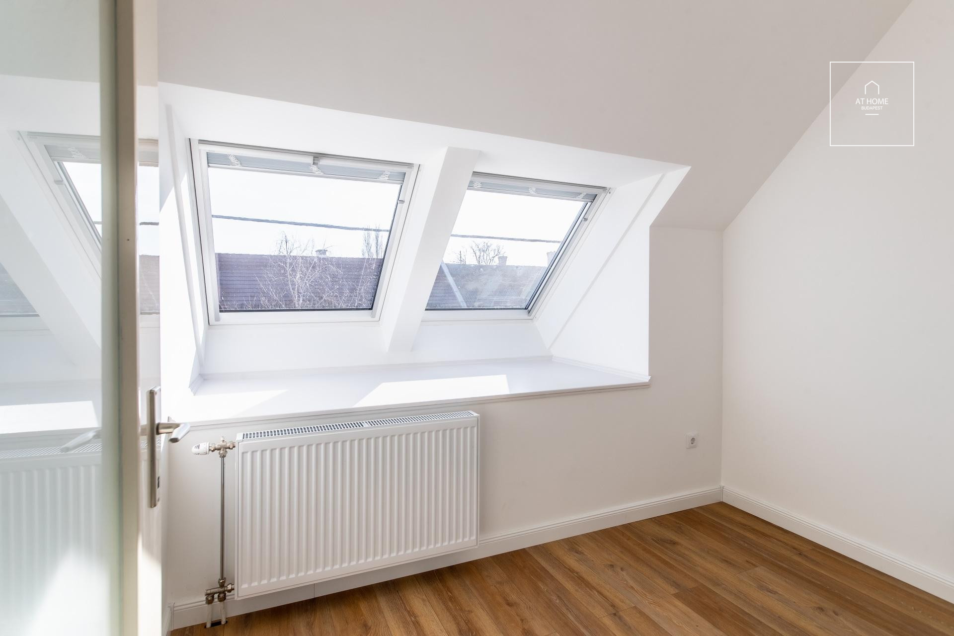 Budapest XI. district, on the border of Sasad - Sashegy, luxury semi - detached house for rent.