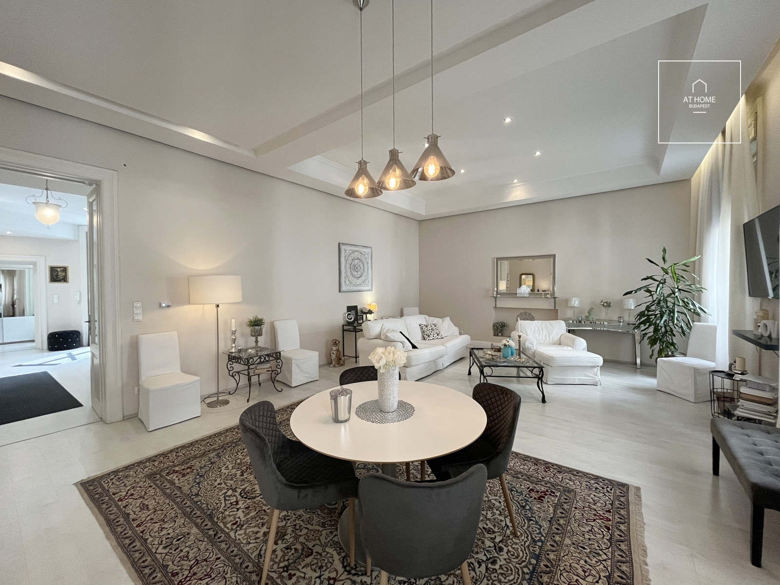 Exclusive Apartment in the Heart of Terézváros