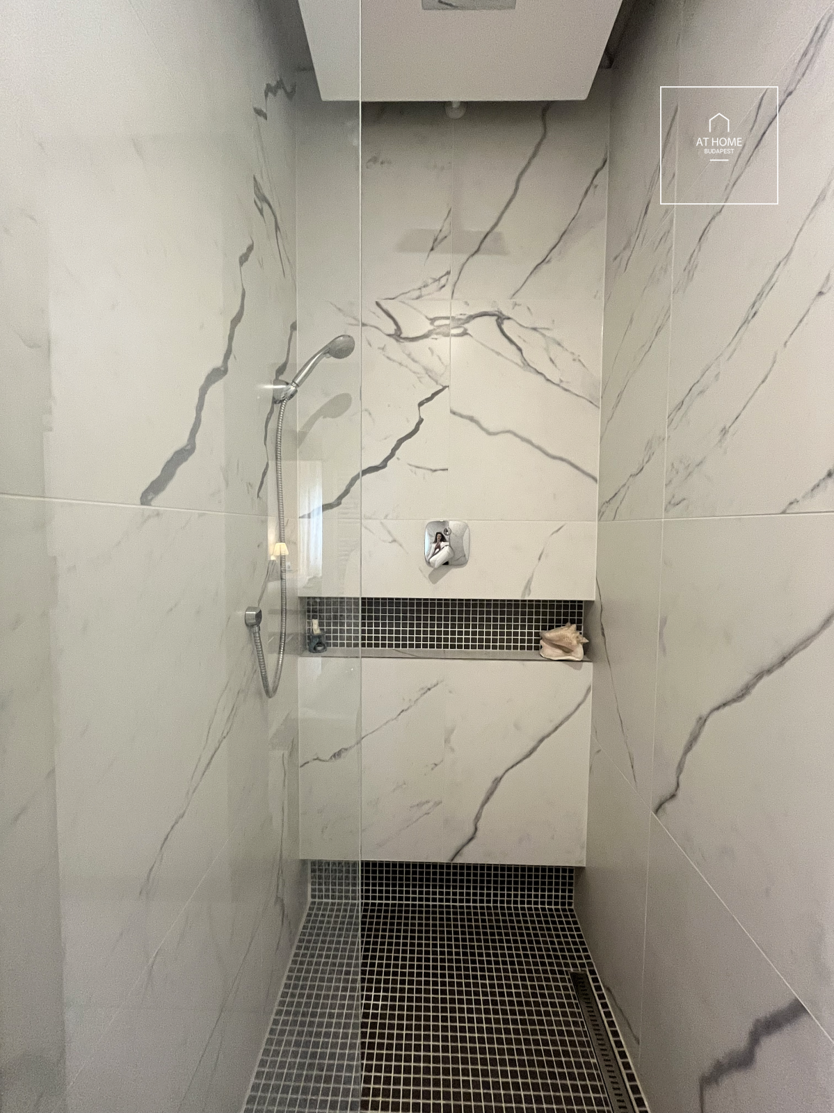 Exclusive Apartment in the Heart of Terézváros