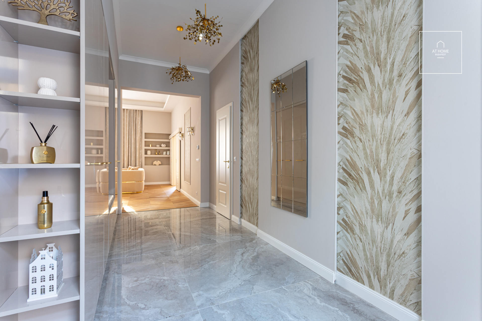 Renovated 89 sqm premium apartment with 2 bedrooms for sale in Downtown Budapest