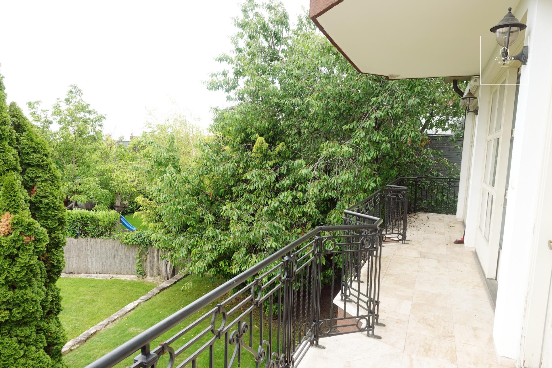 Exclusive detached house for rent Budapest II. district, Pálvölgy