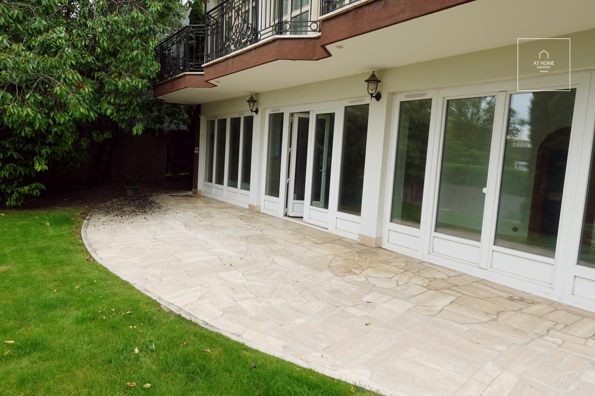 Exclusive detached house for rent Budapest II. district, Pálvölgy