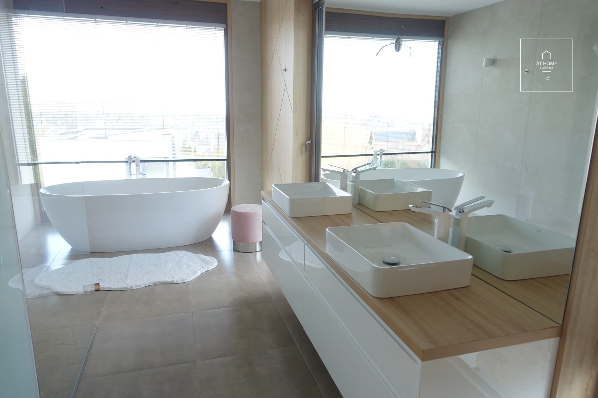 Newly built 4-bedroom detached house for rent in Budapest III. district