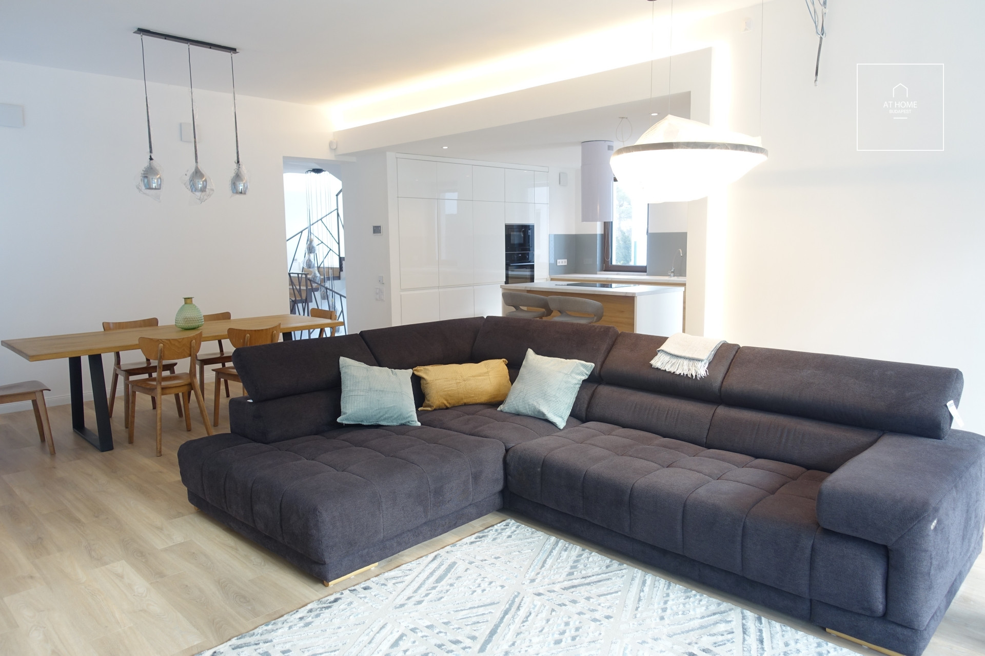 Newly built 4-bedroom detached house for rent in Budapest III. district