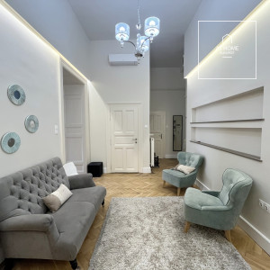 Spacious, Elegant Apartment for Sale Next to the Basilica – Budapest, District V