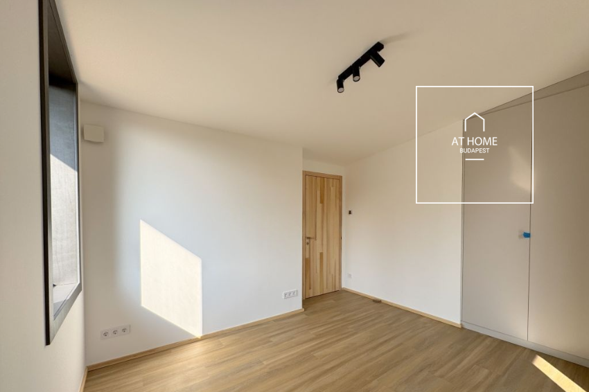 Newly built 180 sqm luxury family house in the green area of District II/A