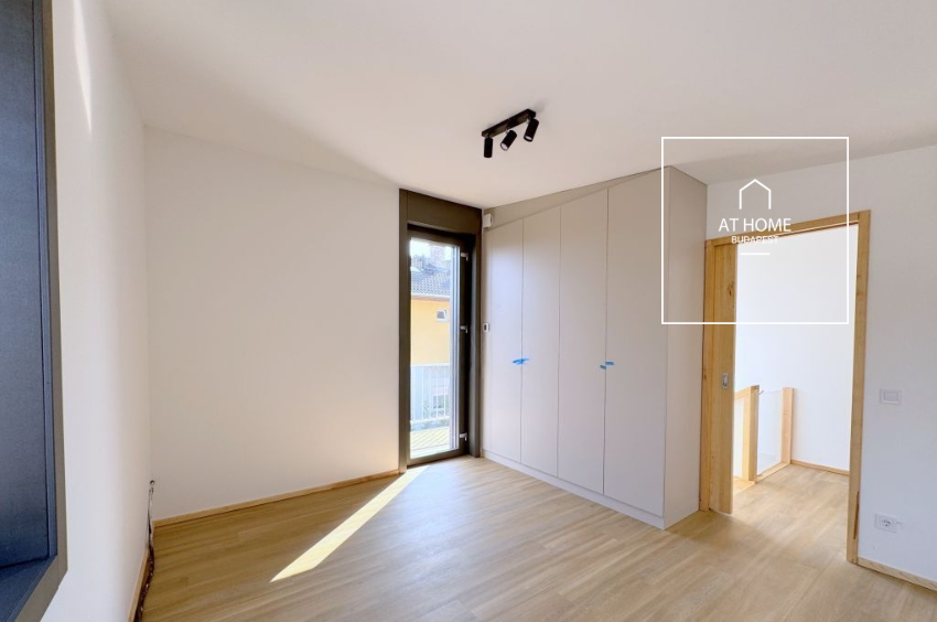 Newly built 180 sqm luxury family house in the green area of District II/A