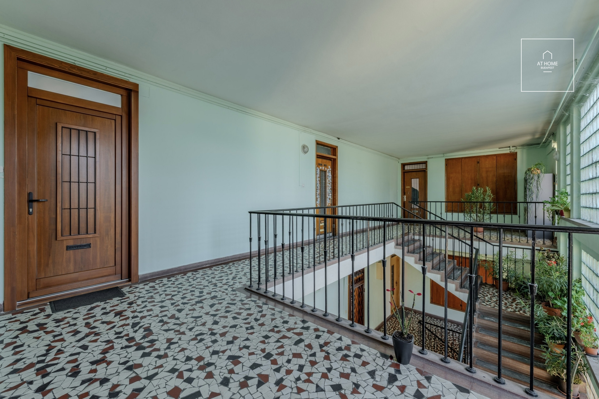 Luxury penthouse apartment with a huge panoramic terrace – District II, Országút, Budapest