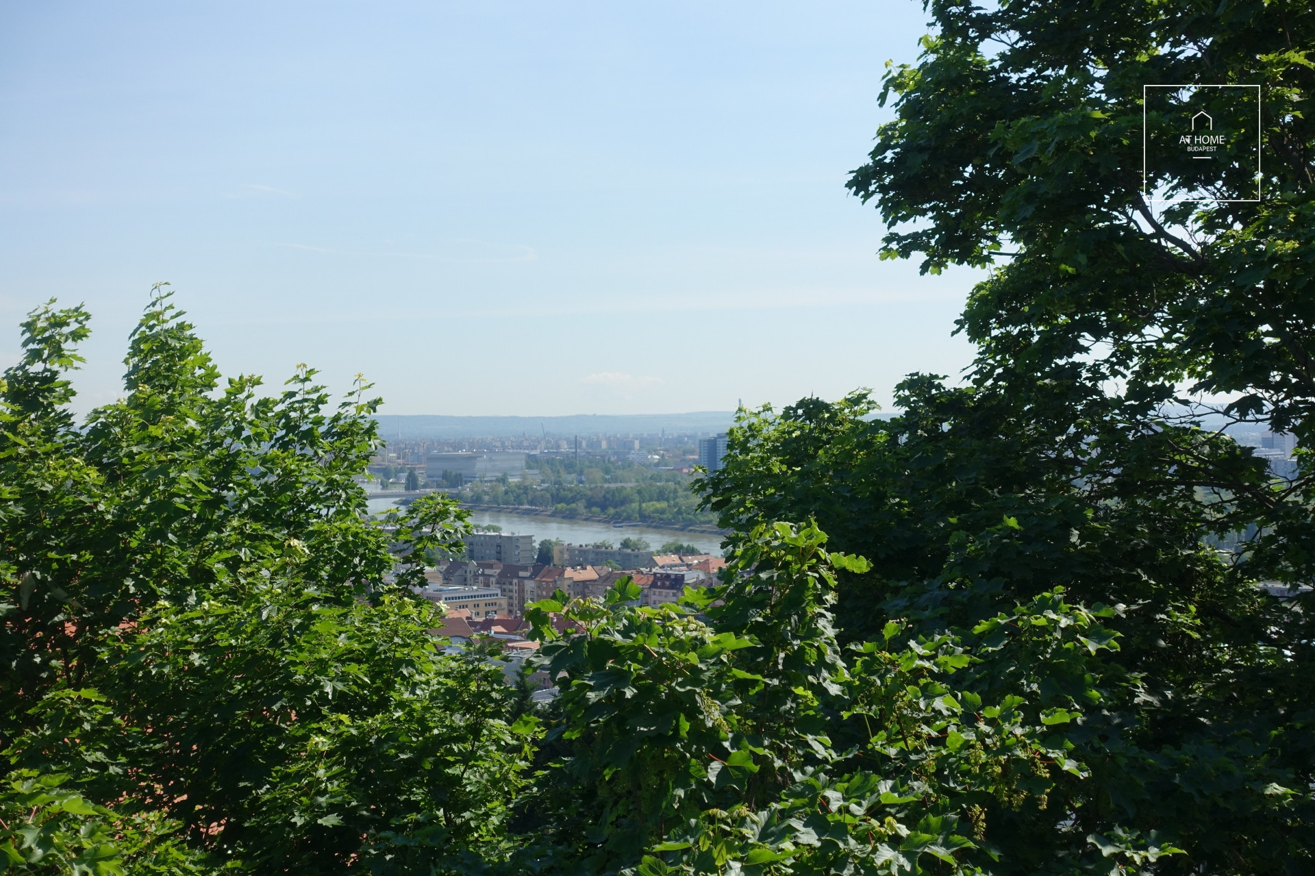 Panorámás, prémium lakás eladó Budapest II. kerület – Szemlőhegyen