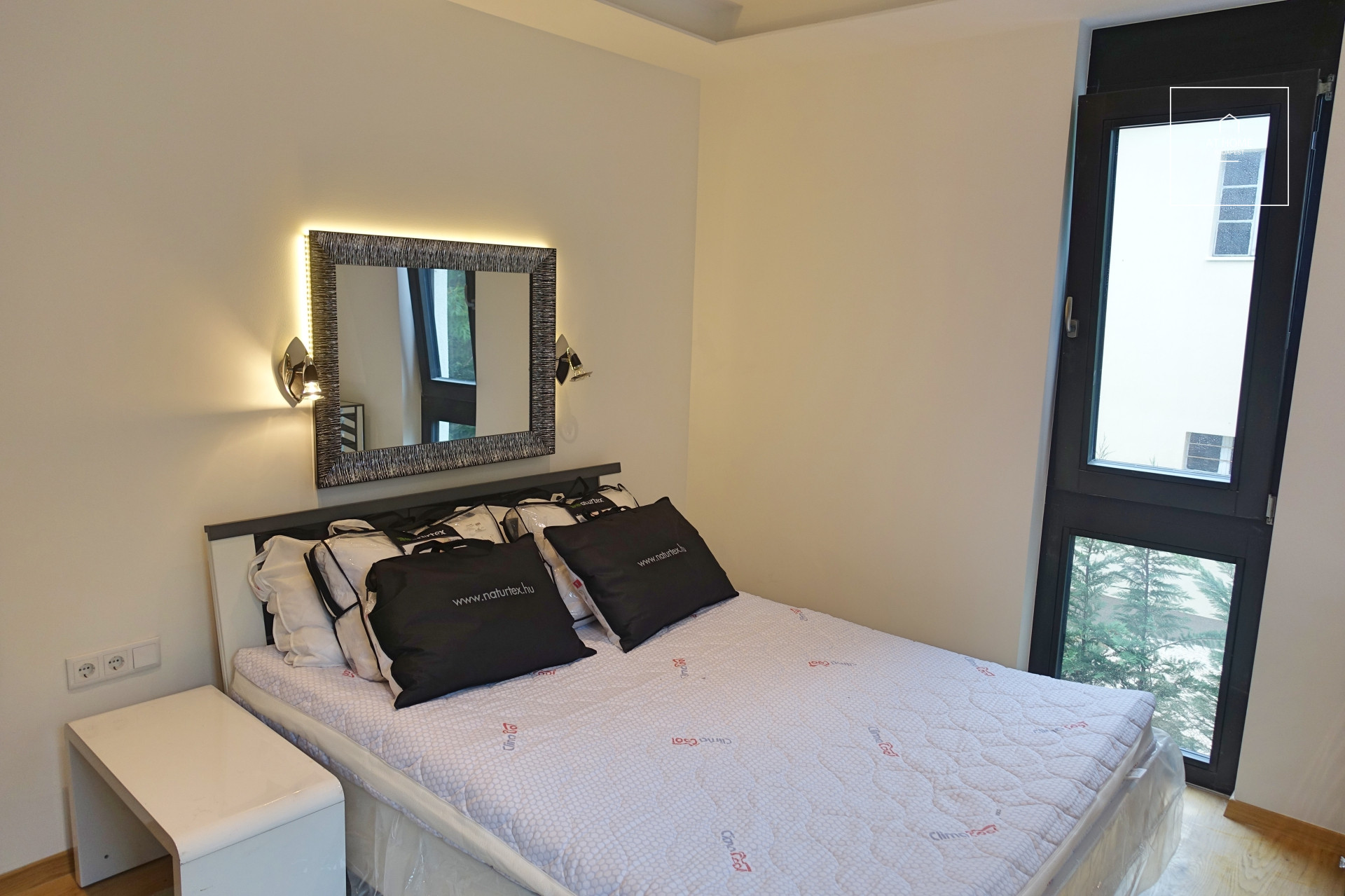 2-bedroom apartment for rent in the 2nd district of Budapest