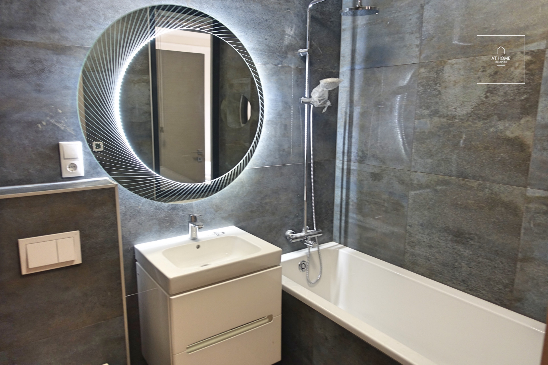 2-bedroom apartment for rent in the 2nd district of Budapest