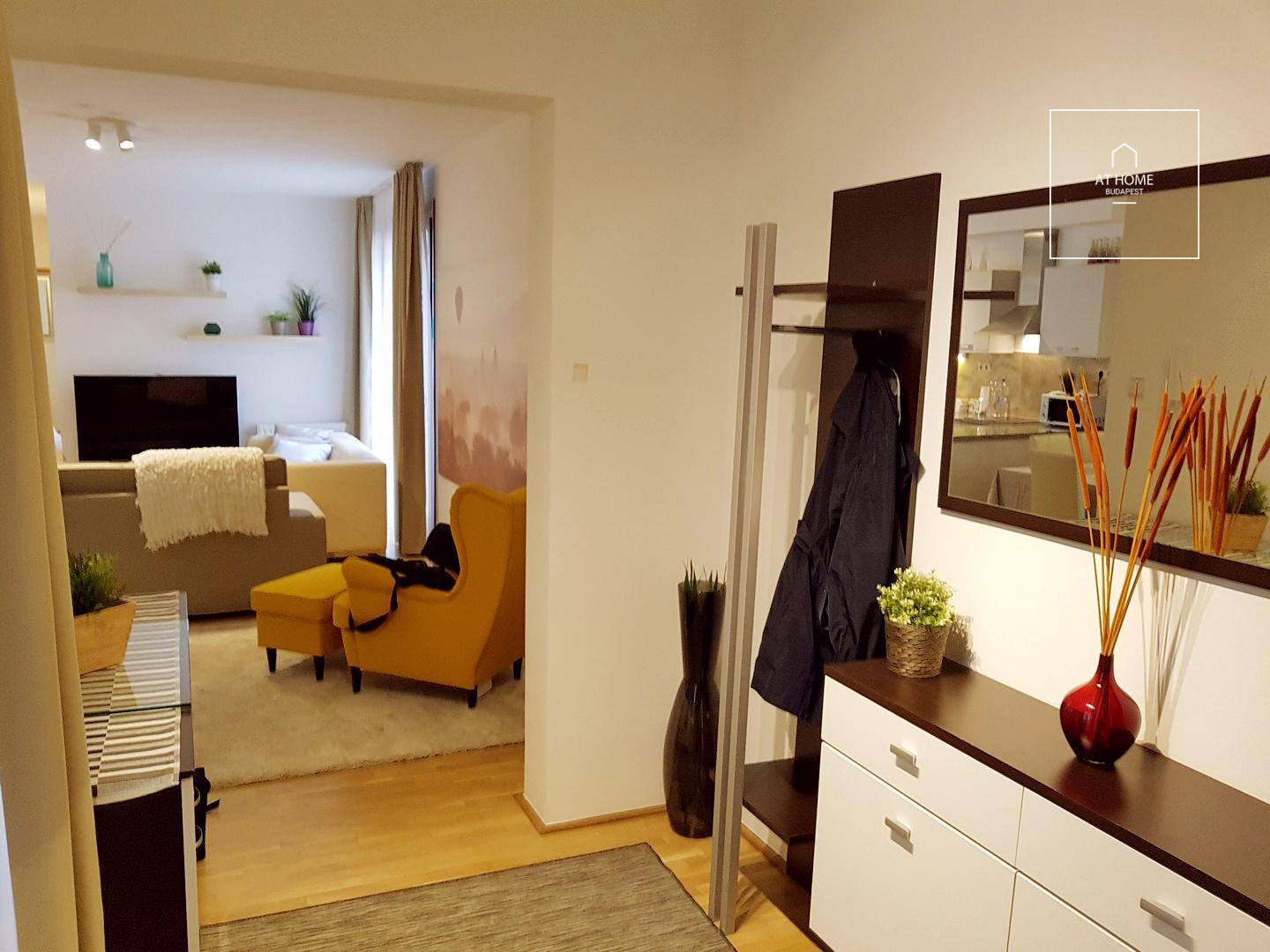 Exclusive 72 m², 2-bedroom apartment with balcony in District VII